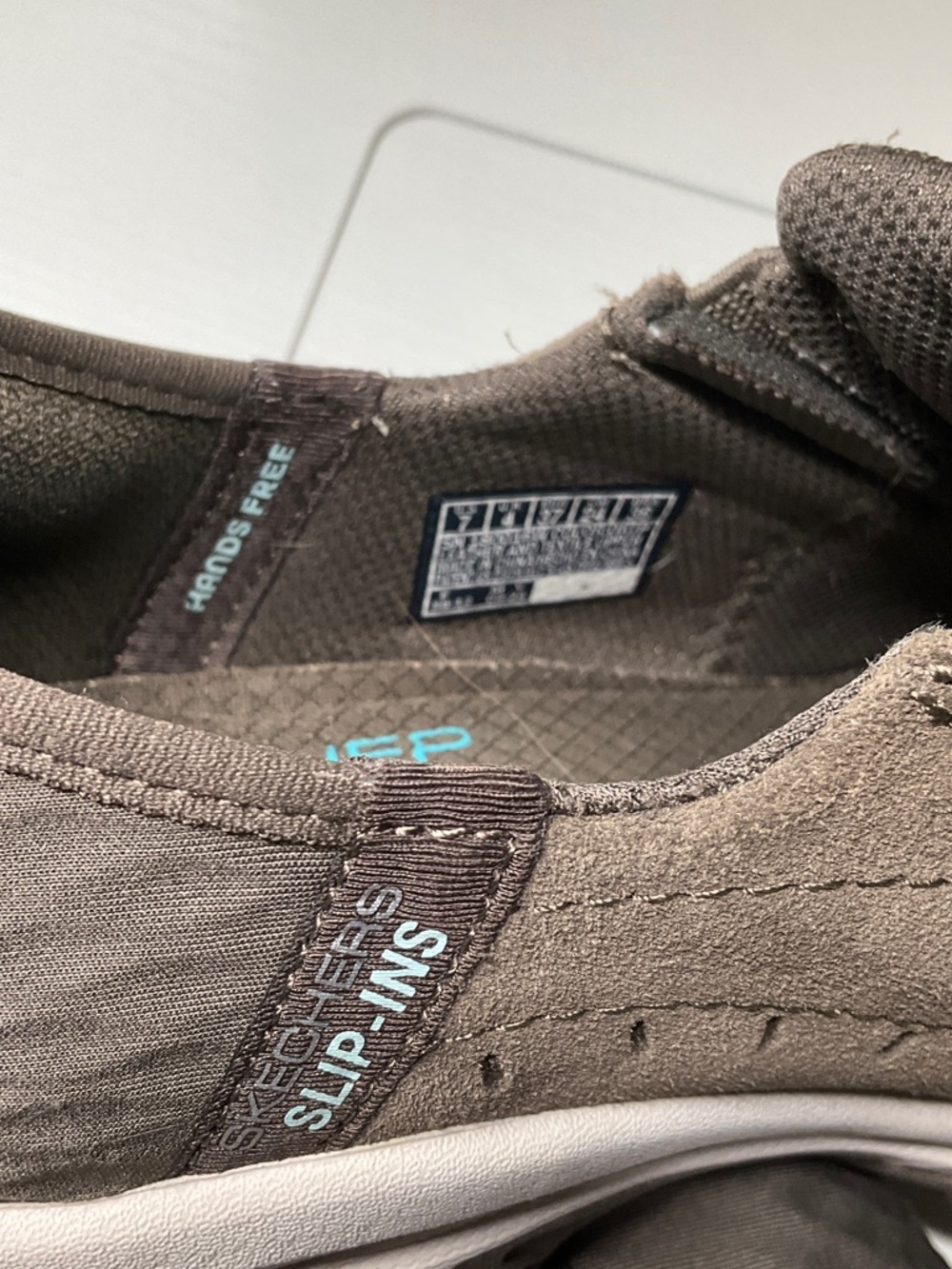 Skechers Women’s Slip-On “Trail” Sneakers in Dk Brown with-Teal Accents 7.5 - Picture 3 of 7